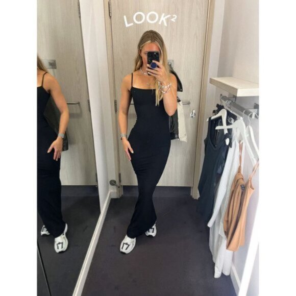 SKIMS Ribbed Long Slipdress in Onyx Black Size Small - Picture 3 of 16